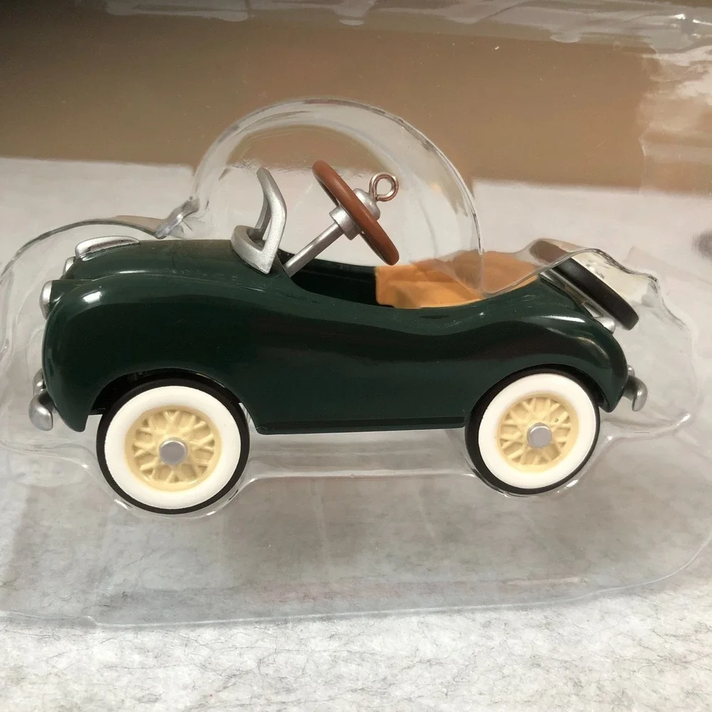 Hallmark Keepsake 1949 Gillham Sport Kiddie Car Classics Ornament NEW IN BOX #10